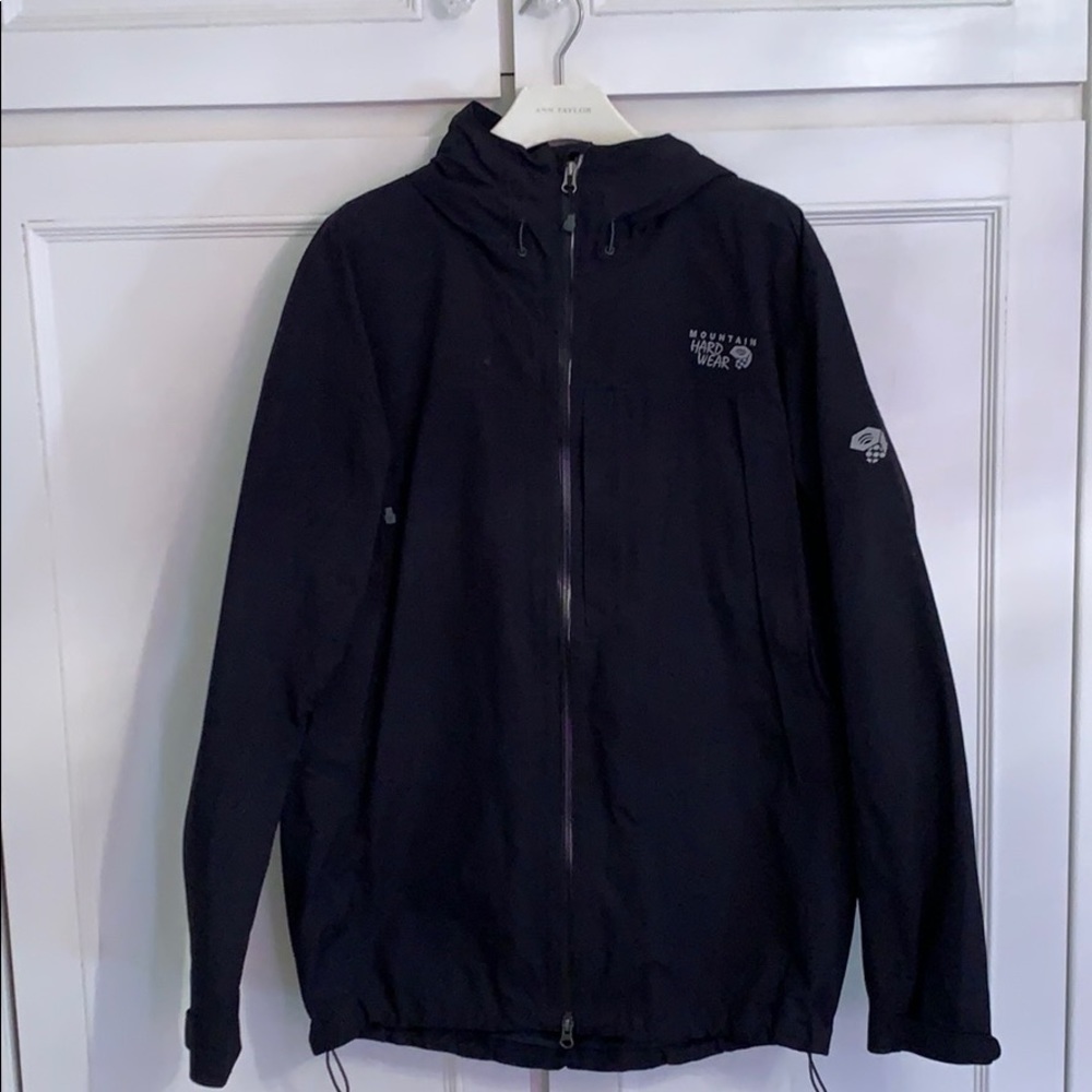 Mountain hardware jacket